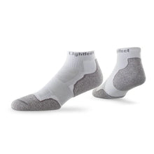 Load image into Gallery viewer, Lightfeet Evolution Quarter Sock Small (White)