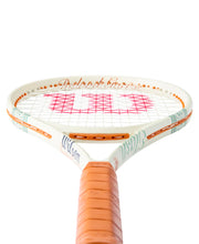 Load image into Gallery viewer, Wilson Clash 100L V3 Roland-Garros (280g) 2026