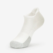 Load image into Gallery viewer, Thorlo T Ankle Rolltop Socks Unisex White