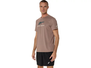 Asics Men's Court Graphic Tee (Taupe Grey/ Saxon Green)