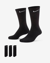 Load image into Gallery viewer, Nike Everyday Cushioned Training Crew Socks (3 Pairs) Black
