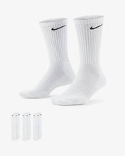 Load image into Gallery viewer, Nike Everyday Cushioned Training Crew Socks (3 Pairs) White
