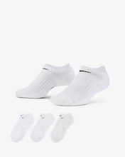 Load image into Gallery viewer, Nike Everyday Cushioned Training No-Show Socks (3 Pairs) White

