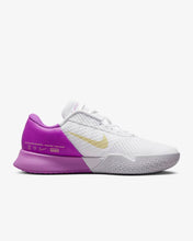 Load image into Gallery viewer, NikeCourt Women&#39;s Air Zoom Vapor Pro 2 HC (White/Fuschia)
