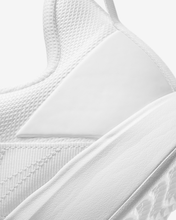 Load image into Gallery viewer, NikeCourt Junior Vapor Lite HC Tennis Shoe - White SIZE US 4-7
