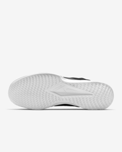 Load image into Gallery viewer, Nike NikeCourt Junior Vapor Lite HC Tennis Shoe - Black SIZE US 4-7
